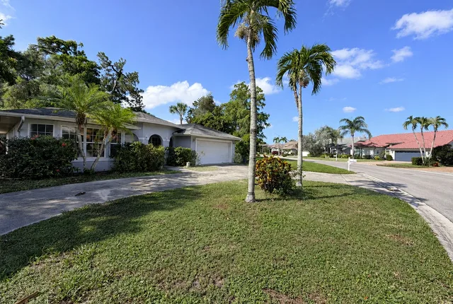 Front exterior of 5114 Mabry Drive in Naples, Florida